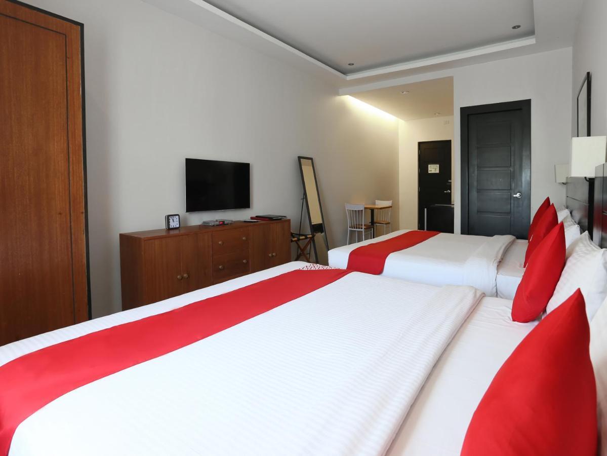 Capital O 642 The Junction Tagaytay Hotell Tagaytay City Exteriör bild