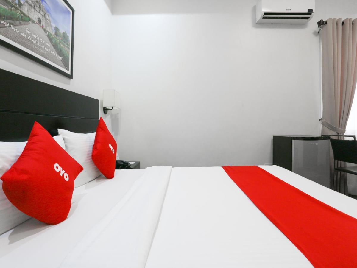 Capital O 642 The Junction Tagaytay Hotell Tagaytay City Exteriör bild